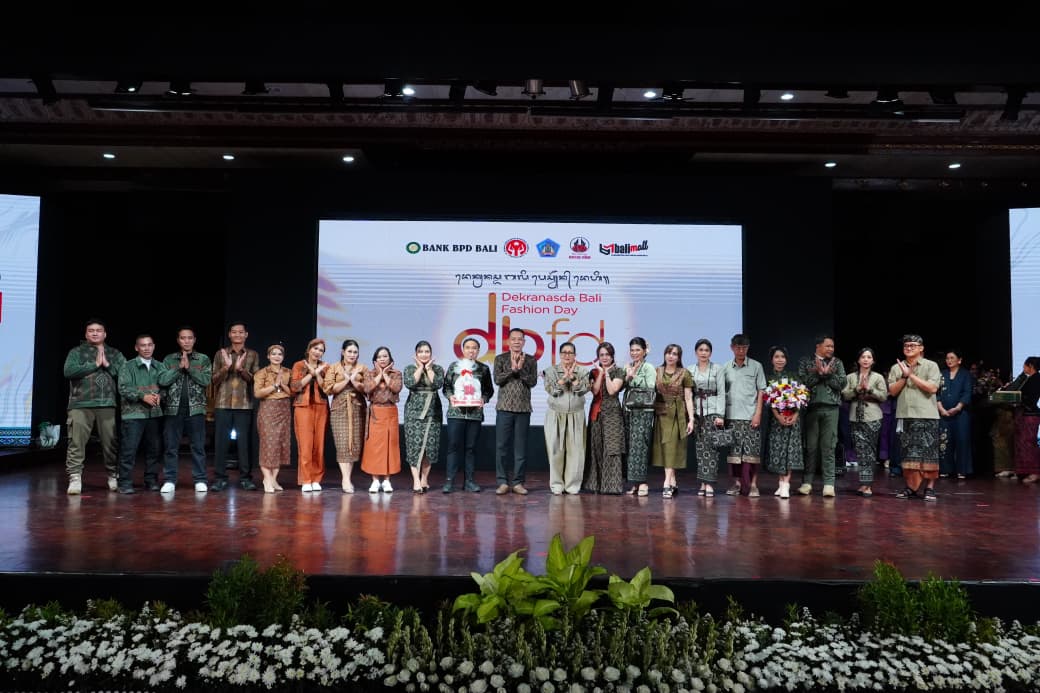 Ny. Putri Koster Ajak ASN dan Masyarakat Cintai Wastra Bali, Perkuat UMKM dan Lestarikan Tenun Tradisional