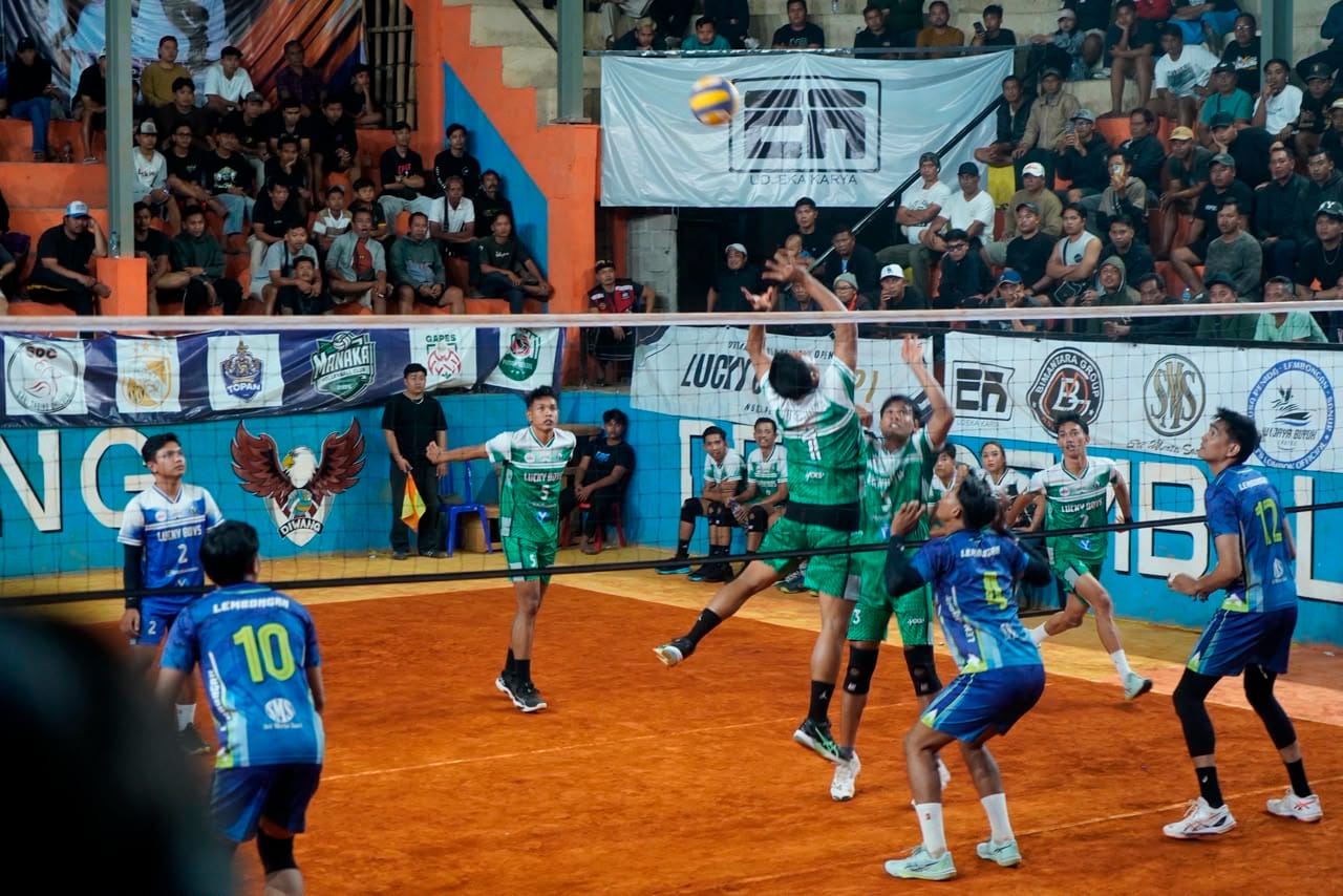 Lucky Boys Sabet Gelar Juara! Bupati Satria Puji Kemeriahan Turnamen Voli di Desa Selat
