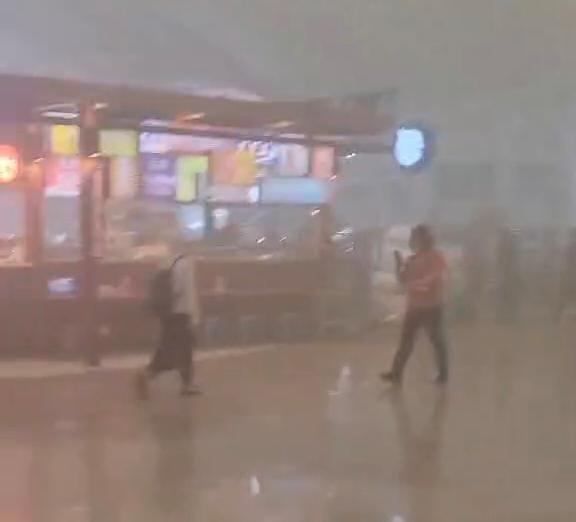 Heboh! Kepulan Asap Tebal Sempat Penuhi Terminal Internasional Bandara Ngurah Rai