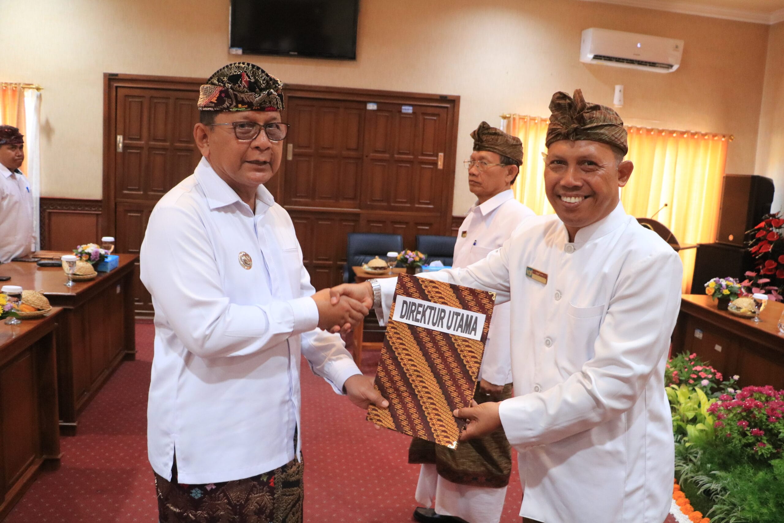 Kembali Dipercaya Pimpin Perumda THB Buleleng, Lestariana Targetkan Kontribusi PAD Rp 12 Miliar
