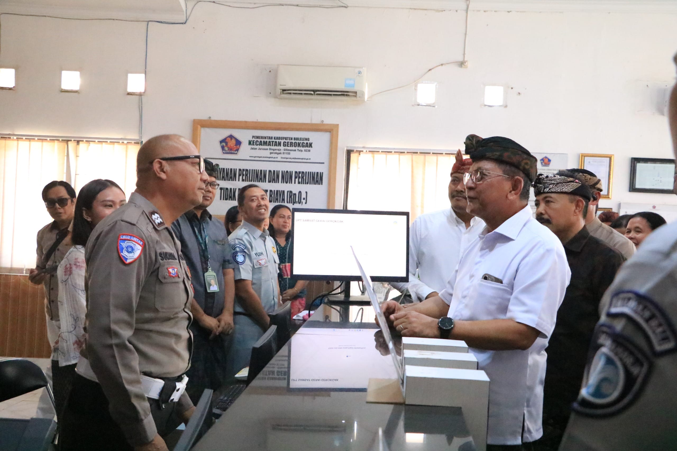 Warga Gerokgak Tak Perlu Jauh ke Singaraja, Bupati Buleleng Resmikan Samsat Gerai Terpadu