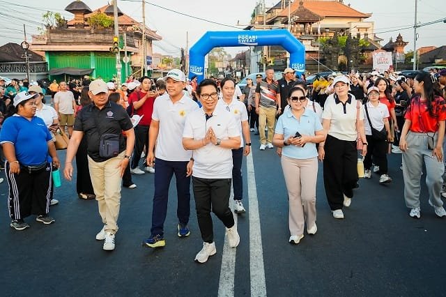 Uji Coba Perdana CFD Kerobokan Berlangsung Sukses, Bupati Adi Arnawa Janji Tambah Pedestrian dan Pohon