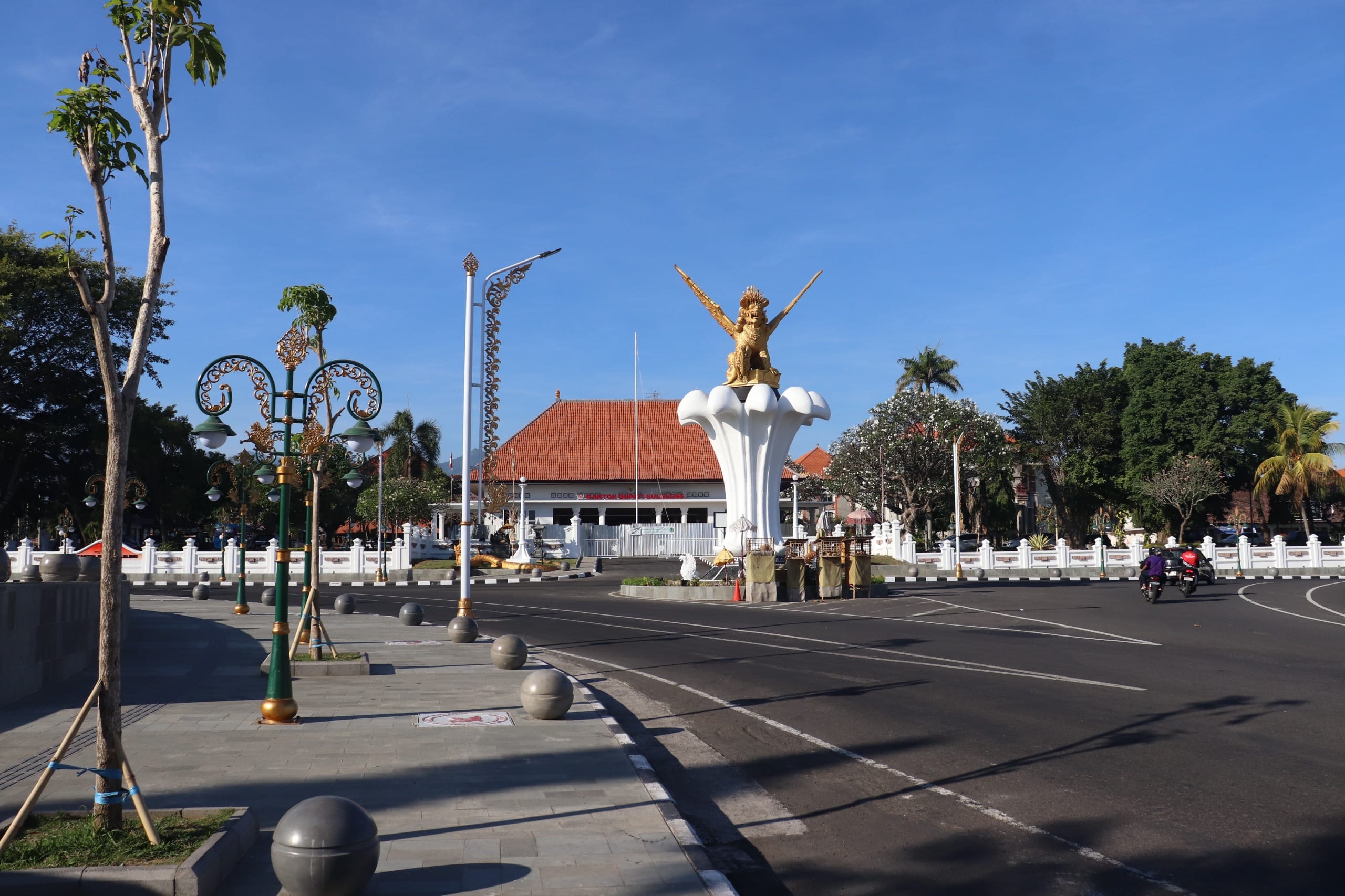 Catat Tanggalnya ! Ini Daftar Lengkap Rerainan Kalender Bali lan Libur Nasional Agustus 2026