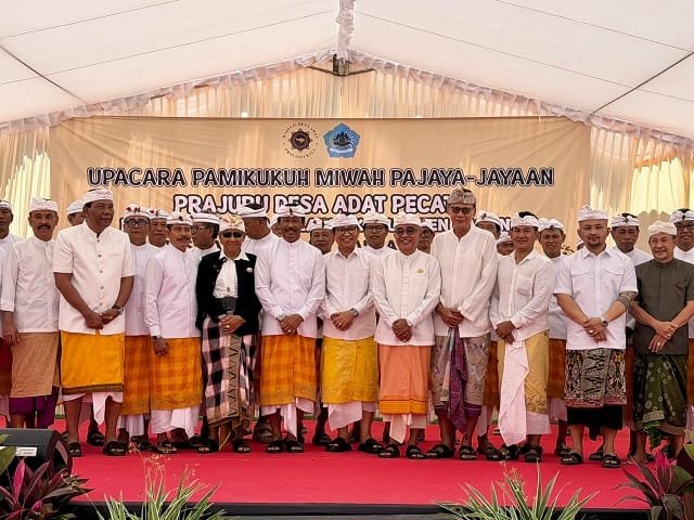 Made Sutama Pimpin Desa Adat Pecatu 2026-2031, Bupati Adi Arnawa Titip Pura Uluwatu