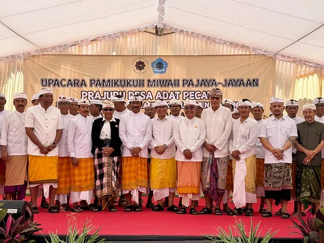 Made Sutama Pimpin Desa Adat Pecatu 2026-2031, Bupati Adi Arnawa Titip Pura Uluwatu