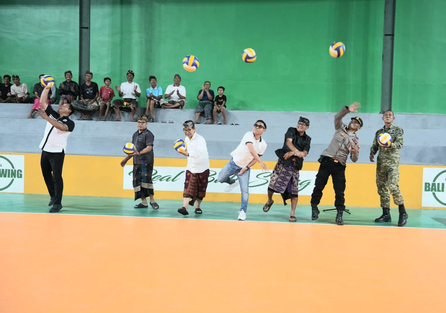 32 Tim Unjuk Gigi! Bupati Adi Arnawa Servis Perdana Pembukaan Masceti Cup II di Abiansemal