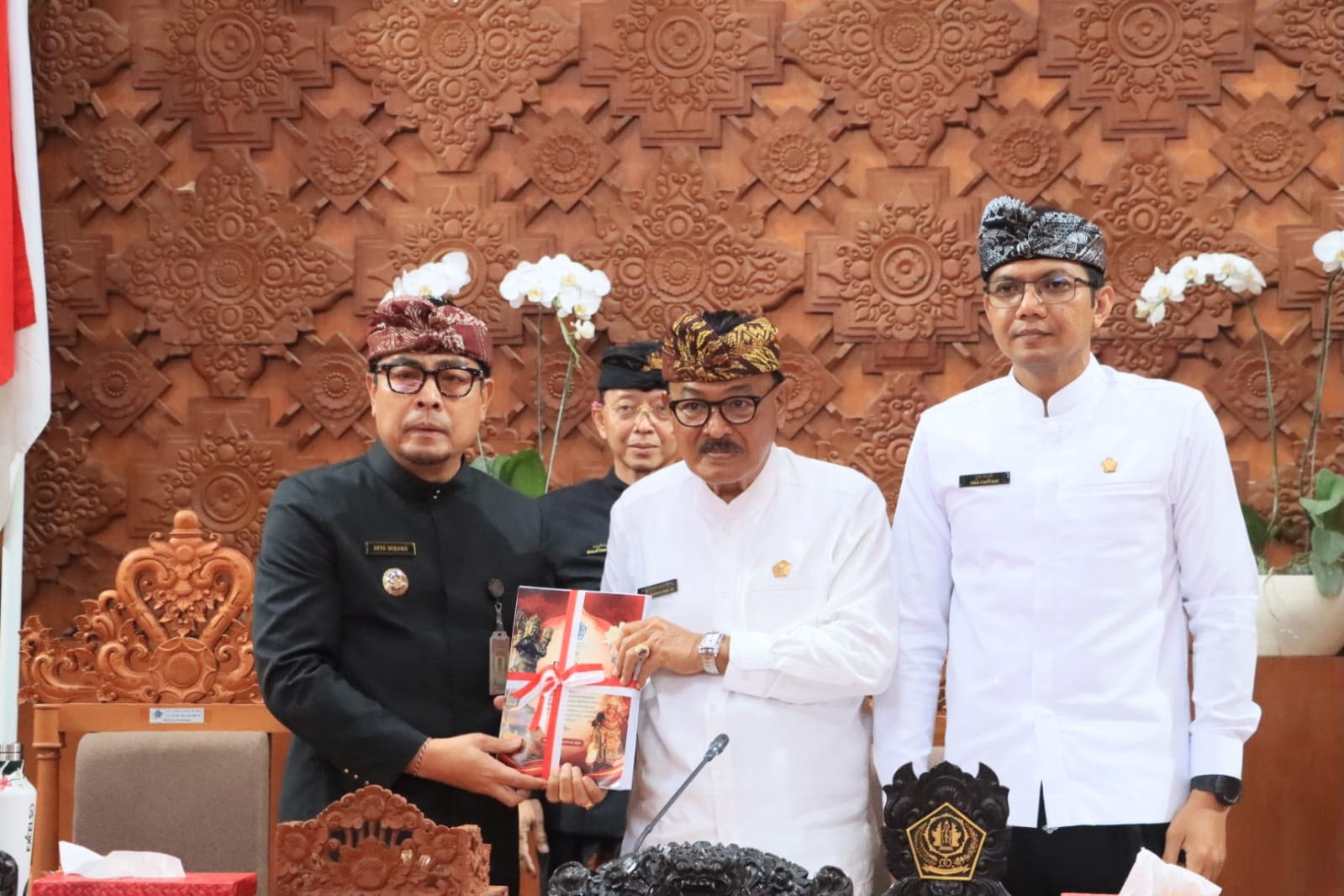 PAD Naik Rp 162 Miliar, Wawali Arya Wibawa Sampaikan Perubahan KUA-PPAS 2026 dan Ranperda Event Strategis