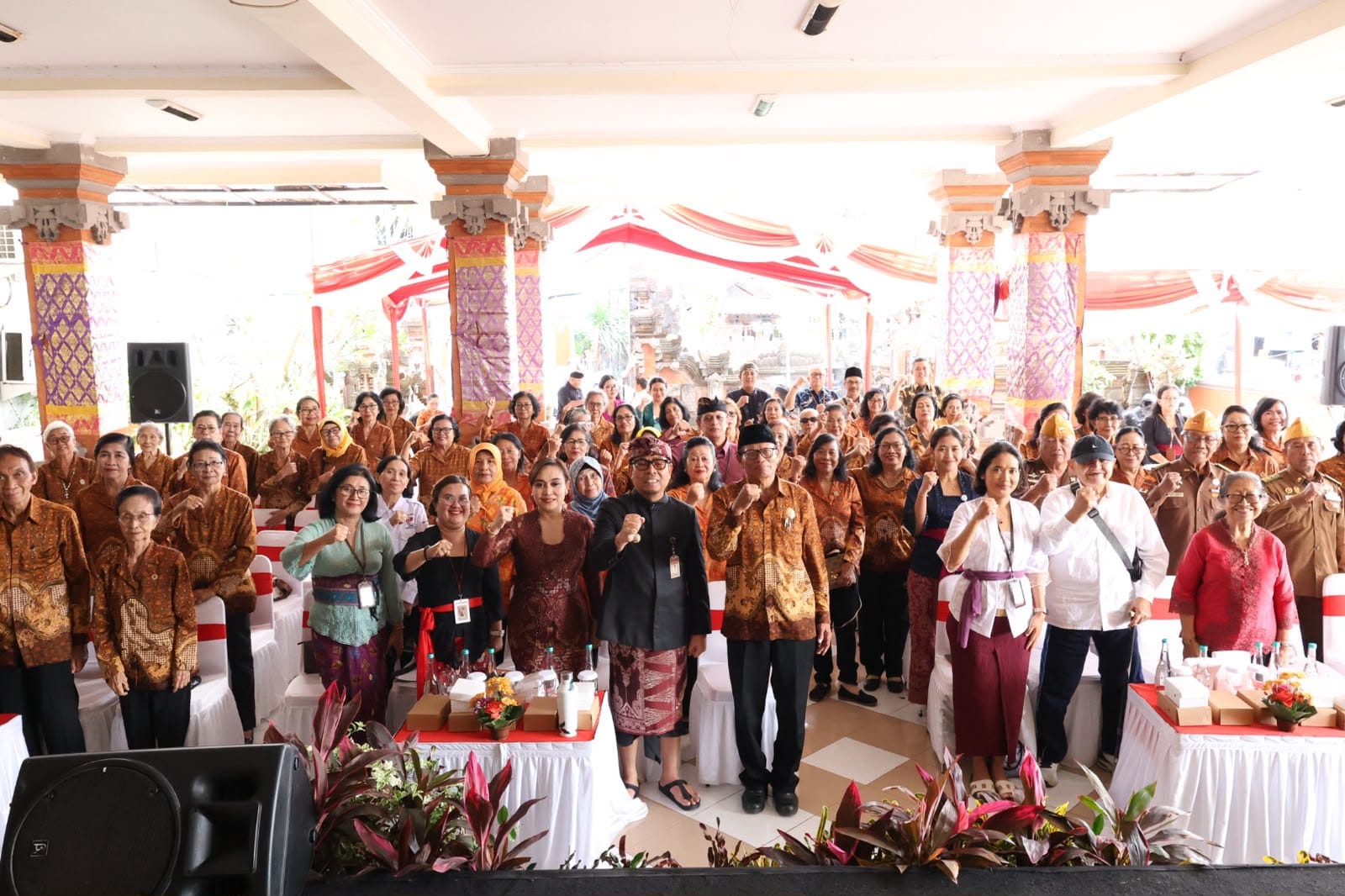 Pesan Budaya dan Karakter, Wawali Arya Wibawa Lepas Kontingen Pramuka Denpasar ke Jamnas XII Cibubur