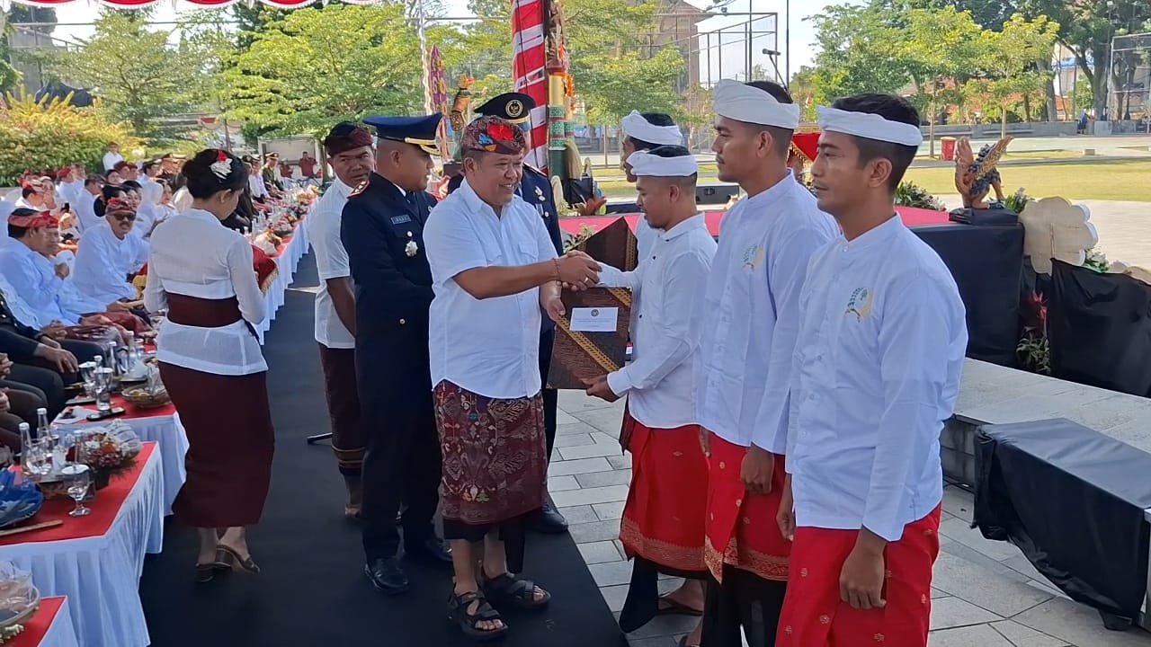 891 Narapidana LP Narkotika dan 98 Warga Binaan Rutan Bangli Terima Remisi