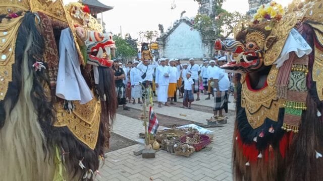 Nutug Karya Pura Dalem Batununggul Nusa Penida : Wujud Bhakti dan Tradisi Warisan Leluhur
