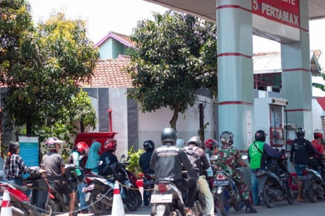 Atasi Antrean SPBU Denpasar-Badung, Pertamina Tambah Pasokan Pertalite 700 KL