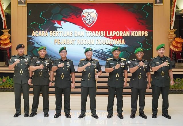 Rotasi Kepemimpinan Kodam IX/Udayana, Pangdam Mayjen Piek Budyakto Pimpin Sertijab 5 Pejabat Utama