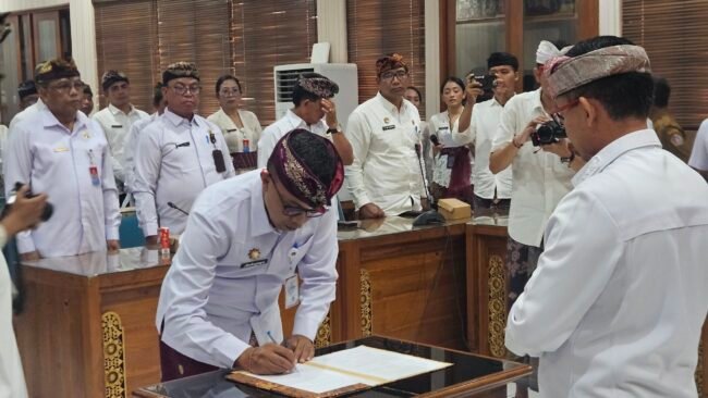 Buka-Bukaan Soal Alasan Ganti Sekda, Bupati Klungkung : Banyak Hal Tidak Tercapai