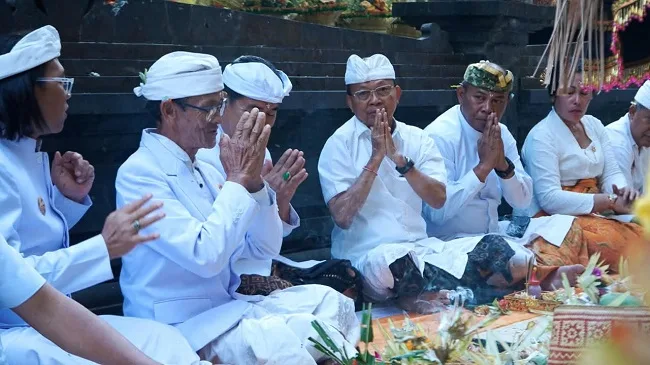 10 Tahun Sekali! Koster Hadiri Puncak Karya Panca Wali Krama Ulun Danu Batur Songan di Rahina Purnama Kapat