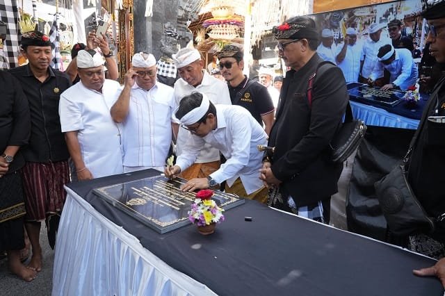 Tandatangani Prasasti Karya di Bualu, Bupati Adi Arnawa: Budaya Adalah Garda Pariwisata Bali