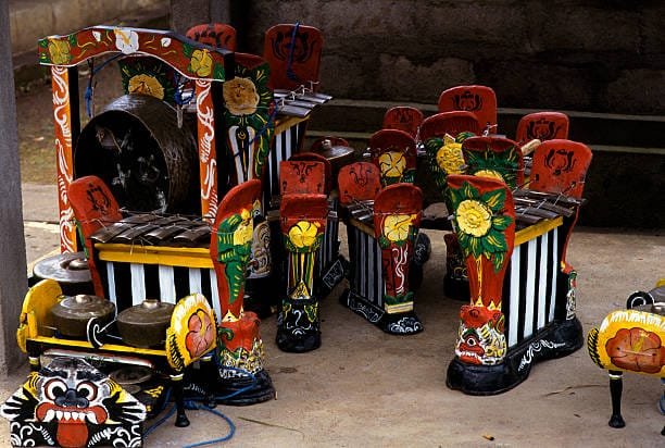 Kalender Bali Selasa 22 September 2026: Baik untuk Buat Alat Musik dan Tanam Padi