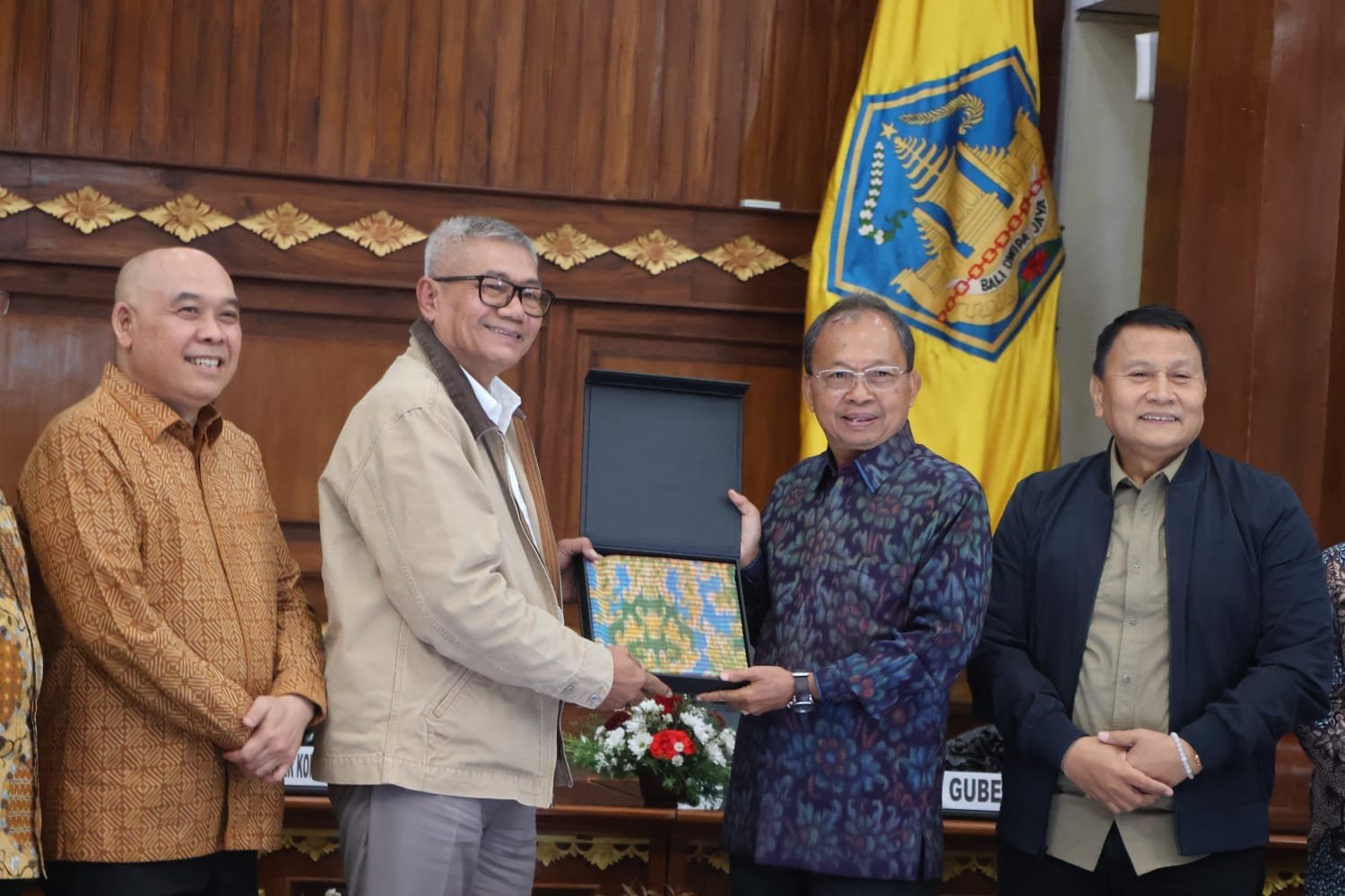 Dihadapan DPR RI, Koster Beberkan Sewa Lahan Nusa Dua Naik Drastis Jadi Rp 57 Miliar