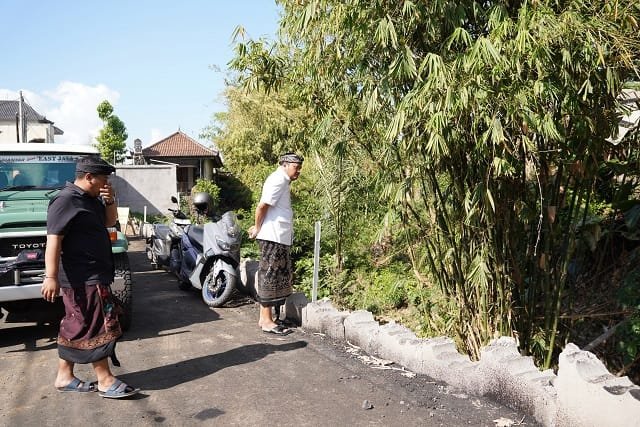 Kucurkan Rp 189,8 Miliar untuk 36 Paket Jalan, Progres Perbaikan Ditinjau Bupati Mahayastra