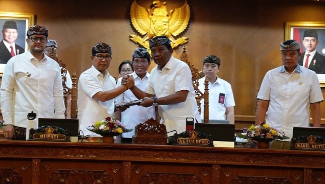 Pandangan DPRD, Bupati Badung Optimis Target Pajak APBD Perubahan 2026 Tercapai