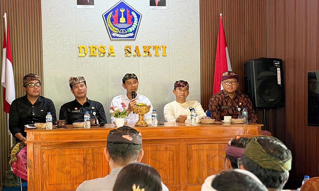 Monev ke Nusa Penida, Wabup Tjok Surya Wanti-wanti Perangkat Desa Soal Kepatuhan Regulasi