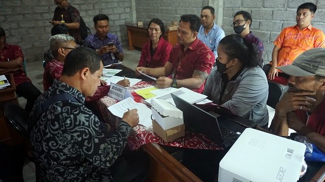 Monev di Banjarangkan, Wabup Klungkung Minta Desa Efisiensi Anggaran dan Gali Potensi Lokal
