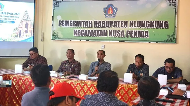 Wabup Tjok Surya Minta Pengelolaan Sampah Diperketat dan IKD Digenjot