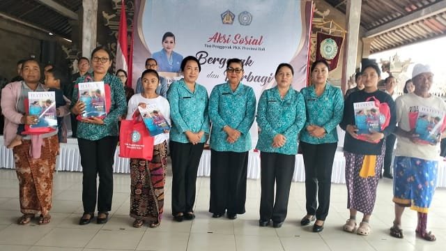 50 Warga di Bangli Terima Bantuan Gizi, Program Aksi Sosial “Bergerak dan Berbagi” PKK di Bangli
