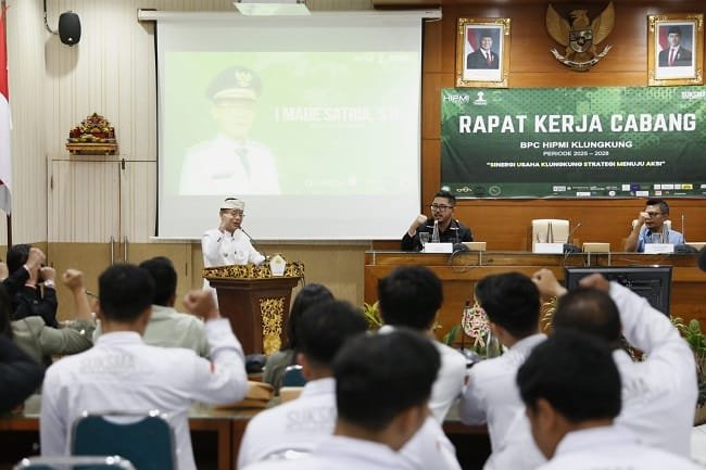 Bupati Satria Minta HIMPI Klungkung Rangkul UMKM Naik Kelas