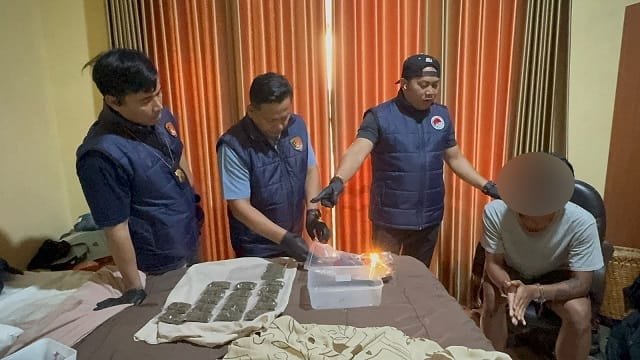 Tergiur Upah Rp 3 Juta Pemuda Lombok, Edarkan Ganja Jaringan Antar-Pulau Diringkus di Kuta Utara