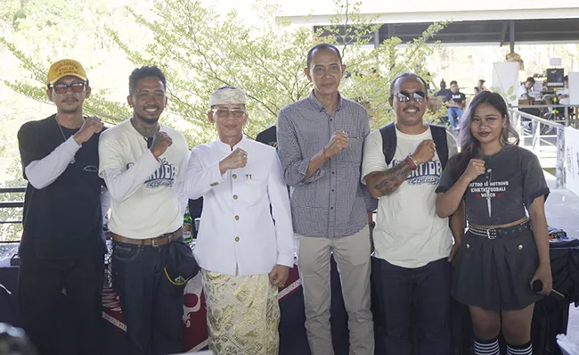 Buka Locatide Festival 2026, Bupati dan Wabup Klungkung Dorong Pariwisata Berkelanjutan di Nusa Penida