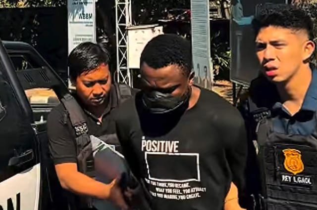 8 Tahun Sembunyi di Tabanan, WNA Nigeria Akhirnya Diciduk Petugas dan Pecalang