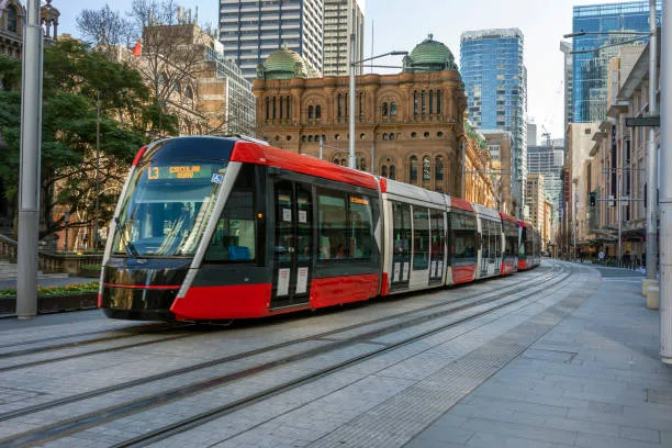 Bebas Kabel Udara ! Ini Alasan PT KAI Pilih Trem Listrik Dibanding MRT, Mampukah Atasi Macet Bali ?