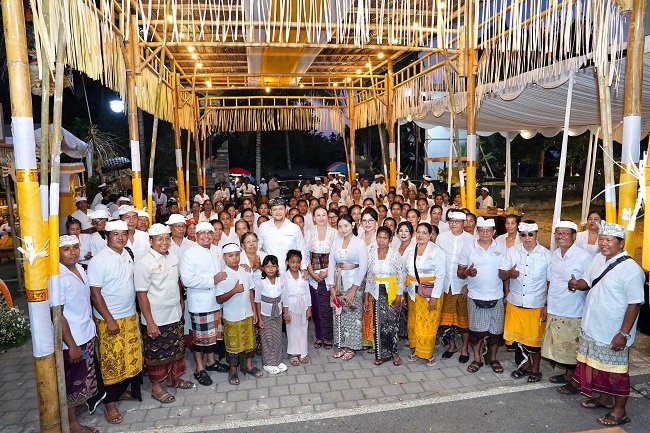21 Sawa dan Belasan Peserta Ikuti Atma Wedana Massal, Wabup Bagus Alit Sucipta Apresiasi Kebersamaan Warga Abiansemal