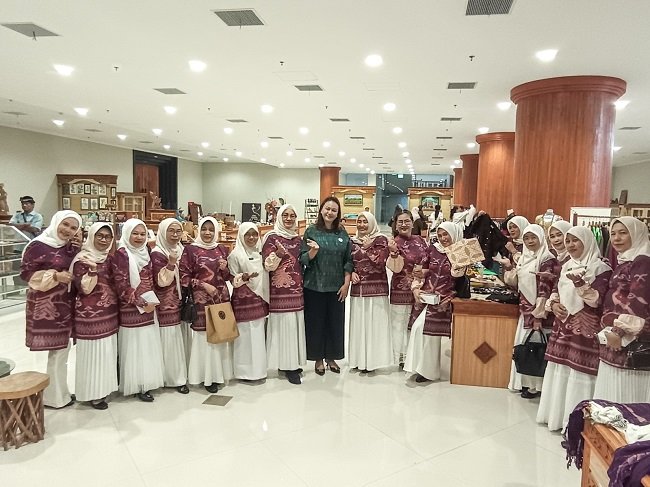 Studi Tiru Program Sosial dan Pemberdayaan, Rombongan GOW Tanah Bumbu Sambangi Puspem Badung