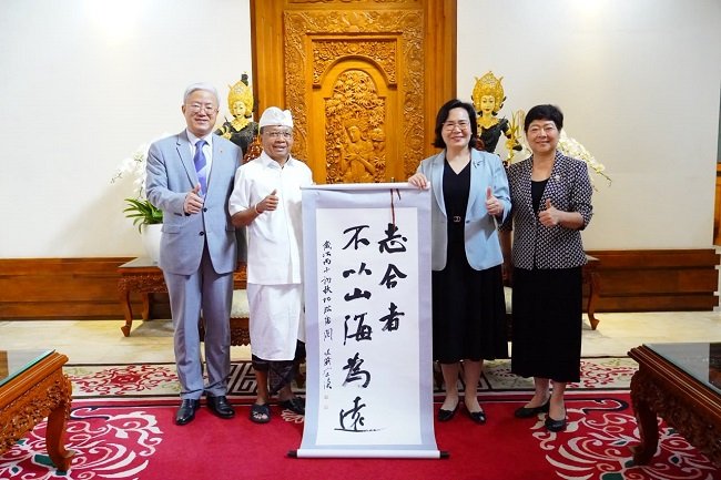 Gubernur Koster Jajaki Kerjasama dengan Ningxia Hui, Dari Pariwisata hingga Energi Hijau