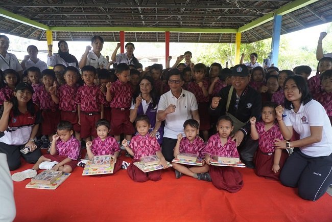 Bupati Klungkung I Made Satria Pimpin Akselerasi Posyandu 6 SPM dan Tinjau Proyek Infrastruktur di Nusa Penida