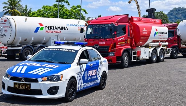 Atasi Antrean BBM, Gubernur Koster Terapkan WFH 3 Hari, Dorong Depo-SPBU Buka 24 Jam dan Libatkan TNI-Polri