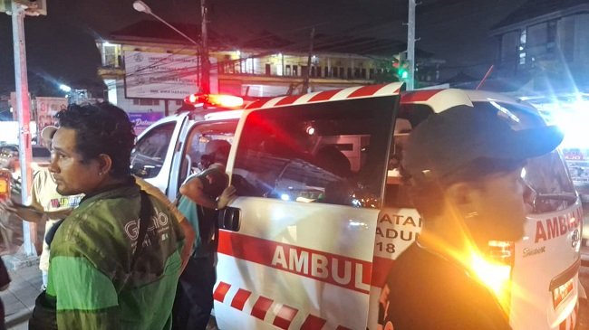 Aniaya Pengemudi Mobil di Lampu Merah Dalung Badung, Pemotor Labil Diburu Polisi